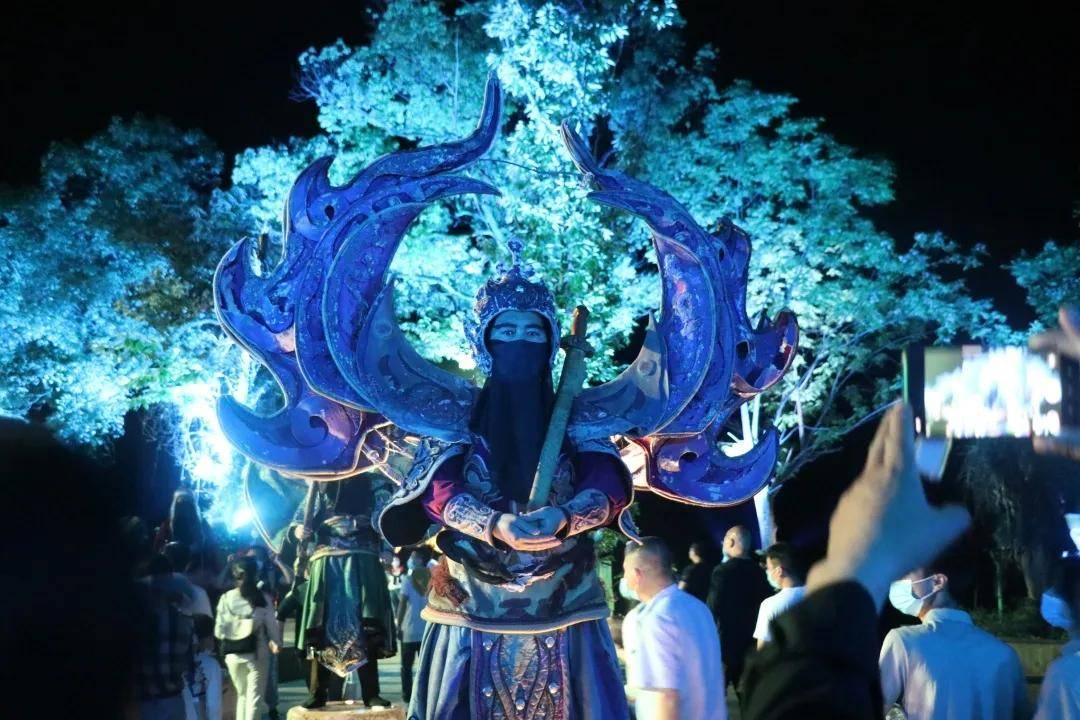 机器人罗博