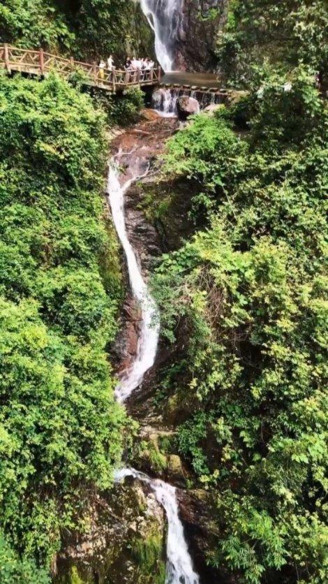 挺进地牢